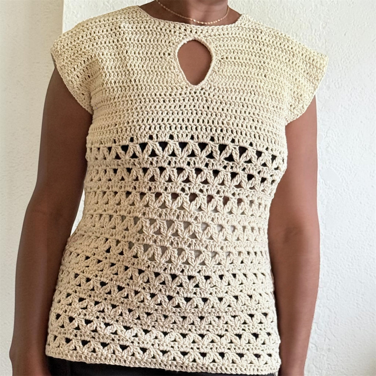Structured keyhole crochet top front view — oval keyhole neckline with sc and sl st edging